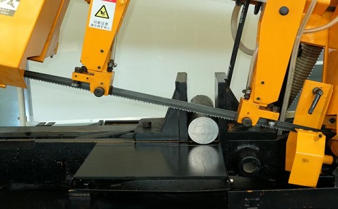 禅城数控带锯床自动送料精度会出现偏差吗？